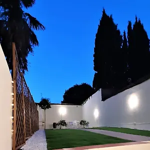 Movie Star With Garden Apartamento