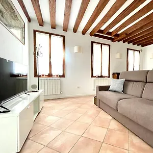rossini-apartment.hotelinveneto.com/