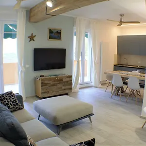 casemaggi-beach-house-terrace.hotelitalianriviera.com/