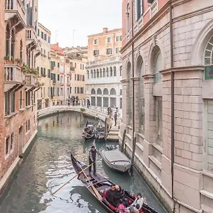  Apartamento San Marco Square With Canal View By Wonderful Italy Italia