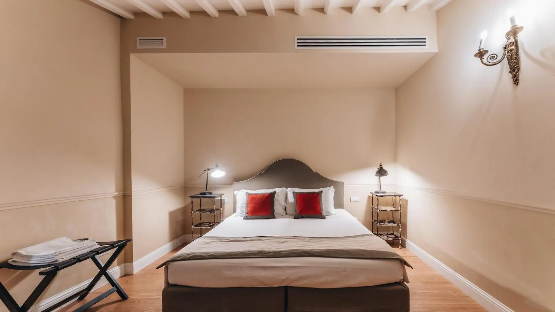 La Croce D'Oro Santa Croce Suite Apartments Florence