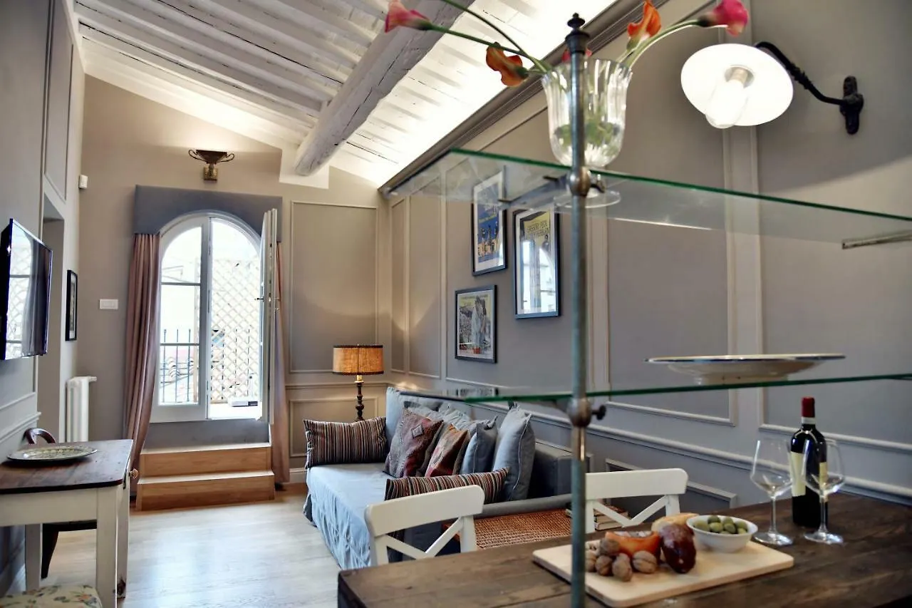 La Croce d'Oro Santa Croce Suite Apartments Florence